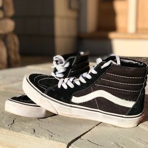 High top women’s Vans size 10